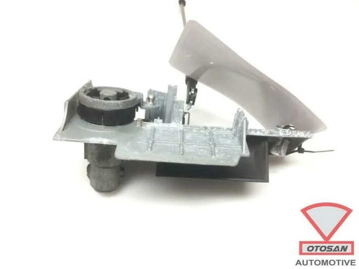 vw-transporter-t5-05-13-achterdeur-greep-opener-7h0827565j — foto 2