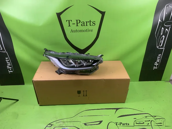 toyota-yaris-koplamp-links-rechts-81110k0080-81150k0080-mazda-2 — foto 5