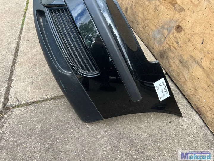 seat-toledeo-2-zwart-lc9z-voorbumper-19982004 — foto 3