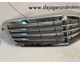mercedes-c-klasse-gril-grille-a2048801483 — foto 2