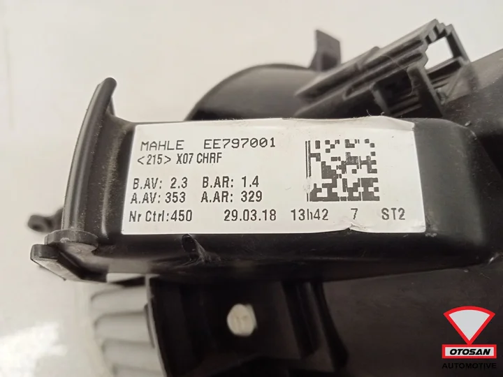 renault-twingo-3-2014-kachel-ventilatie-motor-aanjager-ee797001 — foto 3
