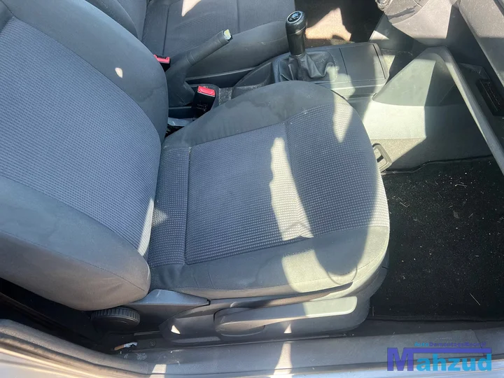 vw-polo-9n-12-azq-zilver-la7w-demontage-onderdelen — foto 17