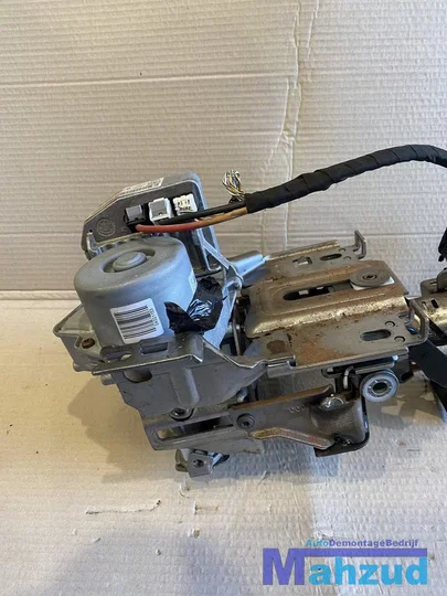 2010-renault-clio-3-stuurkolom-servo-elektrsche-stuurpomp — foto 7
