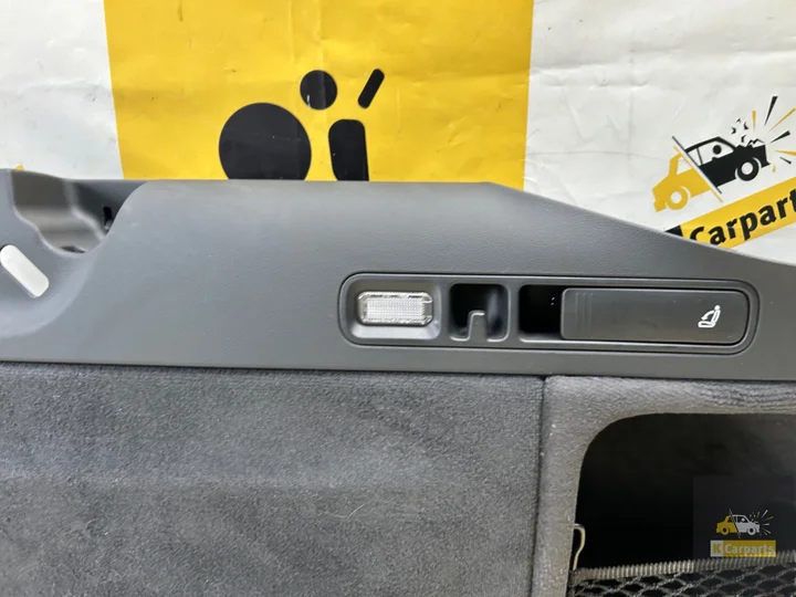 bagageruimtebekleding-rechts-audi-a6-4g-avant-4g9863880 — foto 4