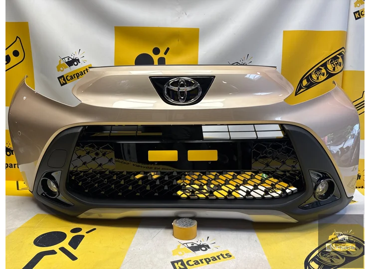 Toyota Aygo X Voorbumper origineel 52119-OH19 pdc compleet