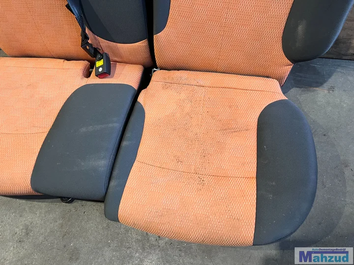 kia-picanto-1-zwart-oranje-interieur-stoel-bank-20042010 — foto 9