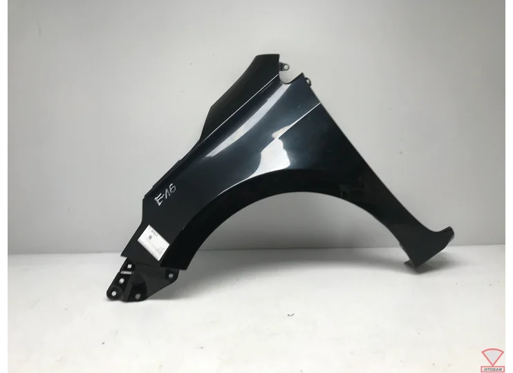 Toyota Corolla E16 2013-2019 Seitendeckel Links Vorne Original!