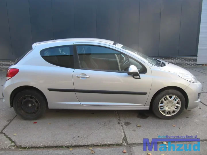 2010-peugeot-207-14-demontage-sloop-212 — foto 7