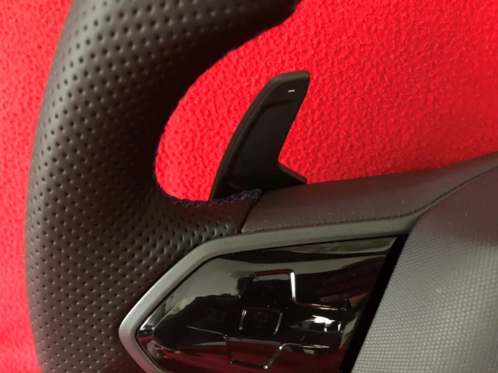 vw-tiguan-r-stuur-met-airbag-r-line-dsg-stuurverwarming — foto 8