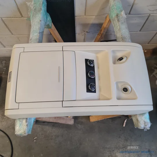 plafond-console-chrysler-grand-voyager-binnenverlichting-5kr87dw1ab-opbergvak-climate-controll-achter-origineel-gebruikt-2008-2014 — foto 3