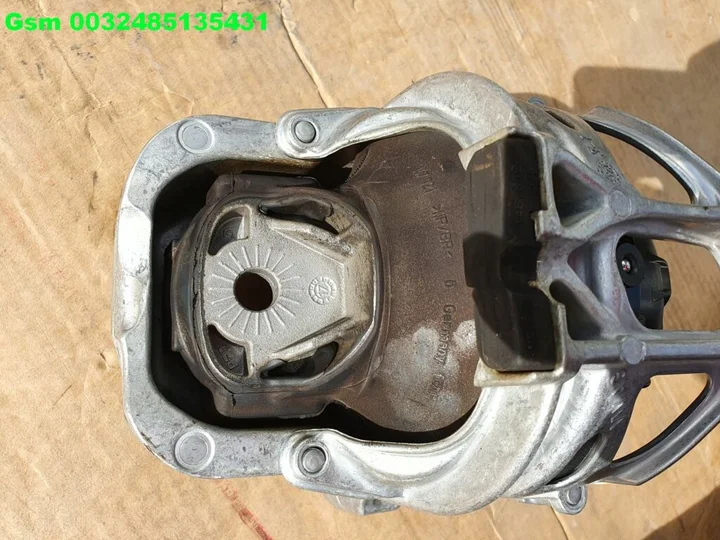 4m0199372fg-a5-a6-motorsteun-q5-q7-q8-a4-a7-touareg — foto 2
