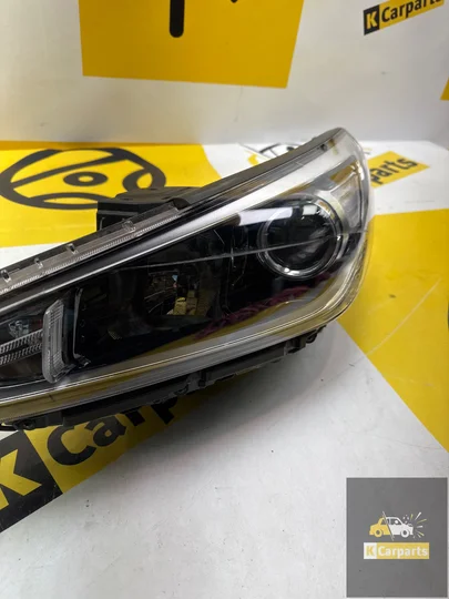hyundai-i30-3-halogeen-koplamp-rechts-92101g4020-2017 — foto 7