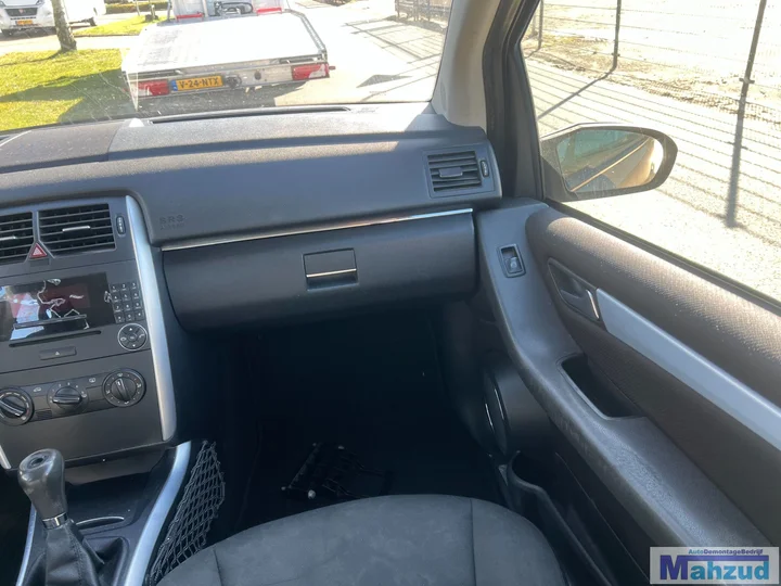 mercedes-b-klasse-b150-brons-791-demontage-sloop-onderdelen — foto 13