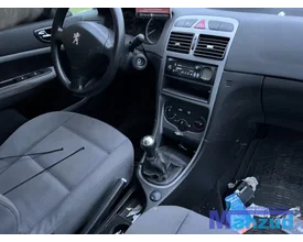 peugeot-307-14-kfw-eycc-zilver-sloop-onderdelen-motor — foto 15