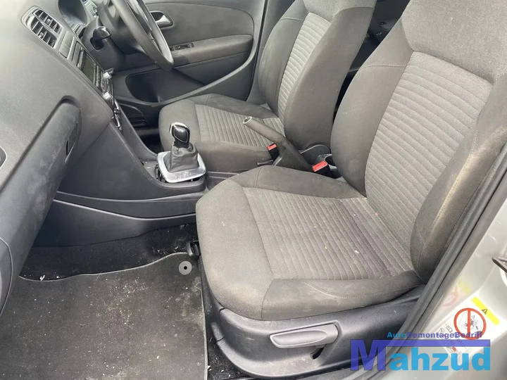 2010-vw-polo-6r-14-dsg-cgg-cggb-mlg-la7w-demontage-onderdelen — foto 26