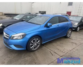 2013-mercedes-a-klasse-w176-18-a200-cdi-651901-onderdelen-blauw — foto 4