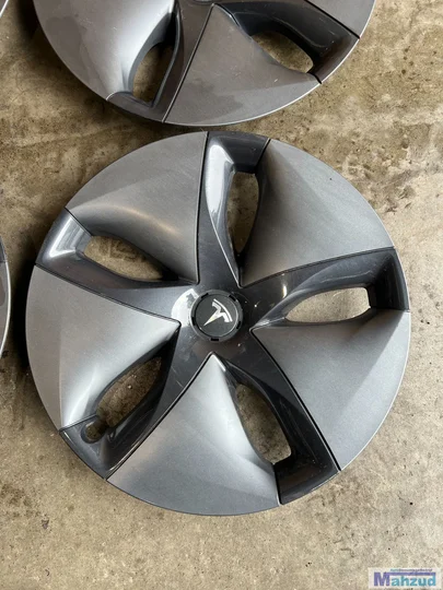 tesla-model-3-18-inch-wielkappen-2017 — foto 2