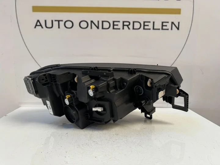 vw-id4-id4-id-4-led-koplamp-links-11b941005b-2020 — foto 5