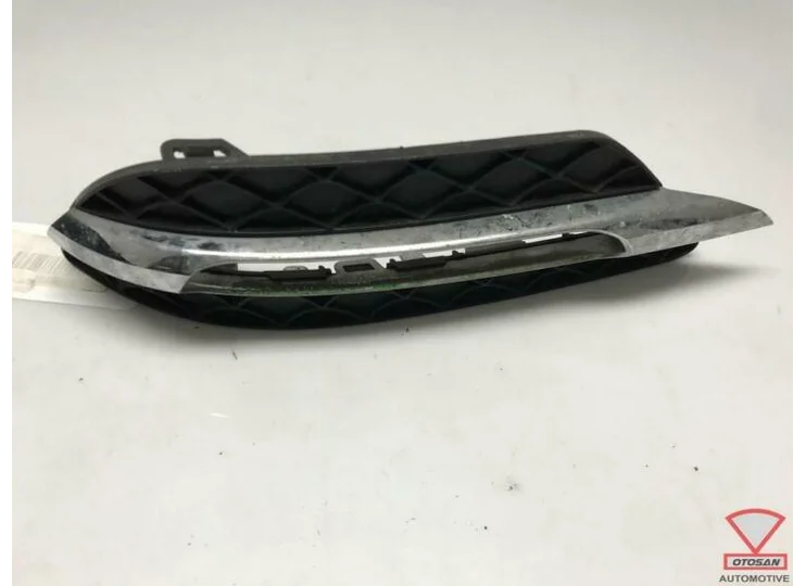 mercedes c klasse w204 voorbumper rooster rechts a2048803324