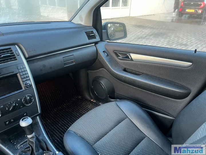2008-mercedes-b-klasse-w245-zwart-191-demontage-266960-sloop — foto 10