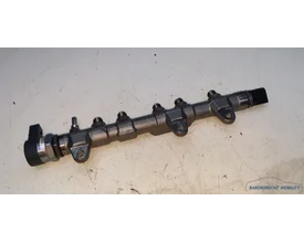 injectorrail-b47d20a-bmw-1-3-4-5-serie-fseries-851415402-druksensor-brandstof-origineel-gebruikt — foto 4