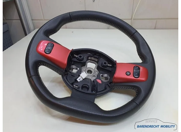 renault-twingo-iii-3-stuur-stuurwiel-leer-leder-zwart-rood-geperforeerd-afgevlakt-stuurwielbediening-multifunctioneel-sport-mfd-34151201e-2014-2015-2016-2017-2018-2019-2020-2021-2023-origineel-nette-staat-gebruikt-barendrecht-mobility-service