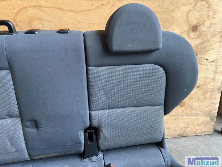 mitsubishi-colt-6-interieur-5deurs-stoel-bank-20032009 — foto 10