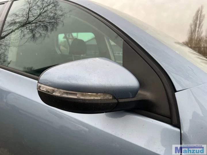 vw-golf-6-licht-blauw-la5q-rechts-spiegel-20092013