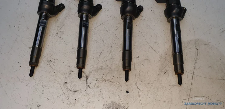 verstuiver-diesel-injector-b47d20a-bmw-8514148-1-3-4-5-serie-f-series-origineel-gebruikt — foto 3