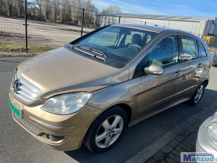 mercedes-b-klasse-b150-brons-791-demontage-sloop-onderdelen — foto 3