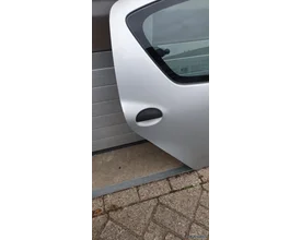 portier-ra-aygo-toyota-rechts-achter-671130h010-ktb-passagierskant-zilver-origineel-gebruikt-2005-2014 — foto 6