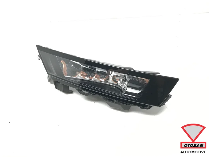 skoda-rapid-facelift-2017-mistlamp-links-voor-5ja941699d — foto 2