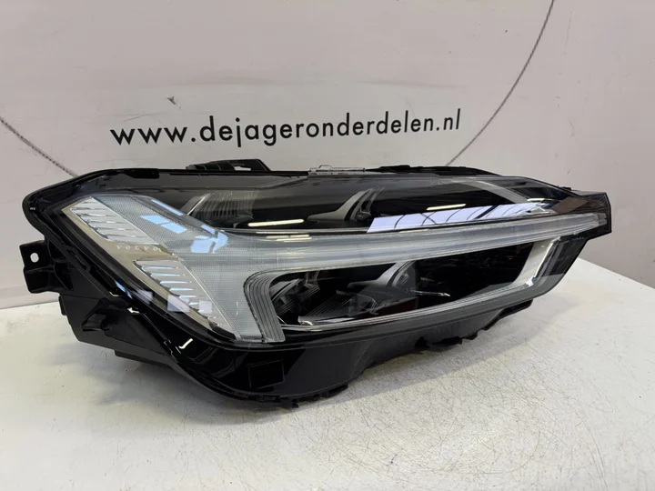 volvo-xc60-2-vol-led-lhd-koplamp-rechts-31108597 — foto 3