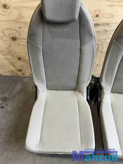 renault-grande-scenic-2-3e-rij-stoelen-beige-20042009 — foto 5
