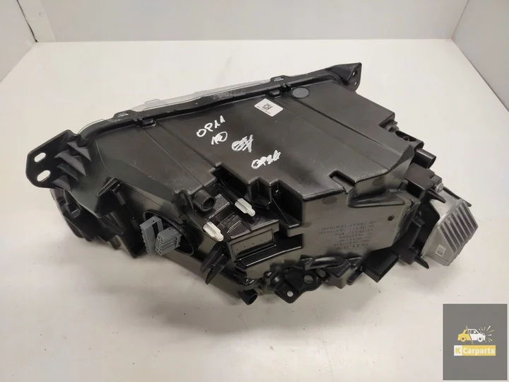 32342524-volvo-xc40-mid-ledlamp-links — foto 4