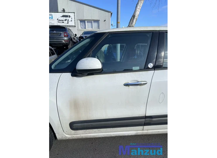FIAT 500L WIT 268/A links voor deur 2012+