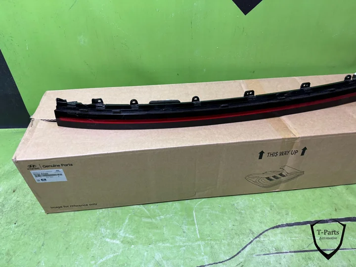 hyundai-kona-achterlicht-balk-92490be000 — foto 2
