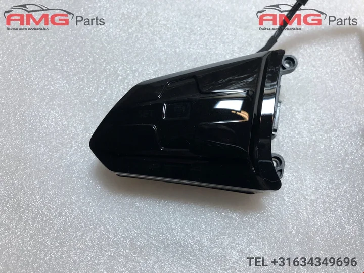 vw-golf-8-gti-gtd-r-line-stuur-knopjes-1ea959442a — foto 2