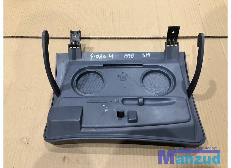 ford-fiesta-4-handschoenenkast-dashboardkast-1995-2003
