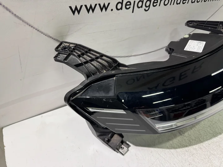 renault-megane-etech-led-koplamp-rechts-260105882r-2022 — foto 4