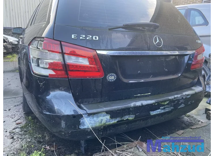 mercedes-eklasse-s212-zwart-197-achterklep-20092016