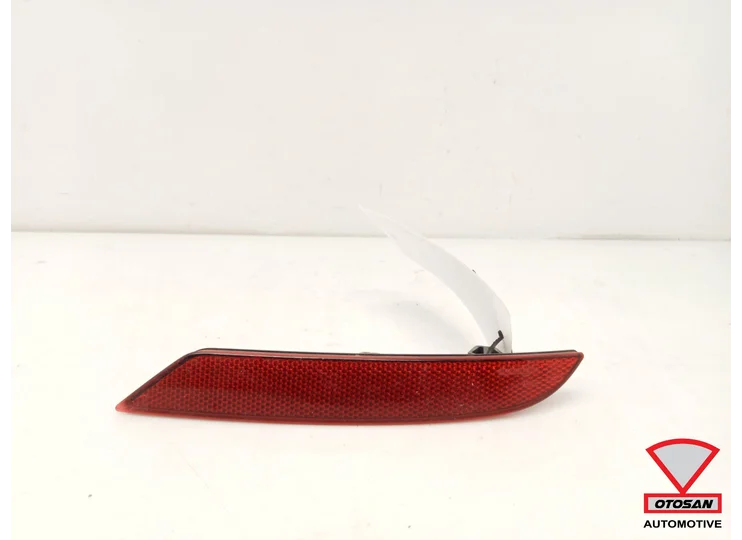 Audi A1 8XA Facelift S-Line Bumper Reflector Links 8XA945105