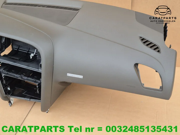 8t1857041f-8t1857003c-8t1857003d-audi-a5-dashboard-a5 — foto 11