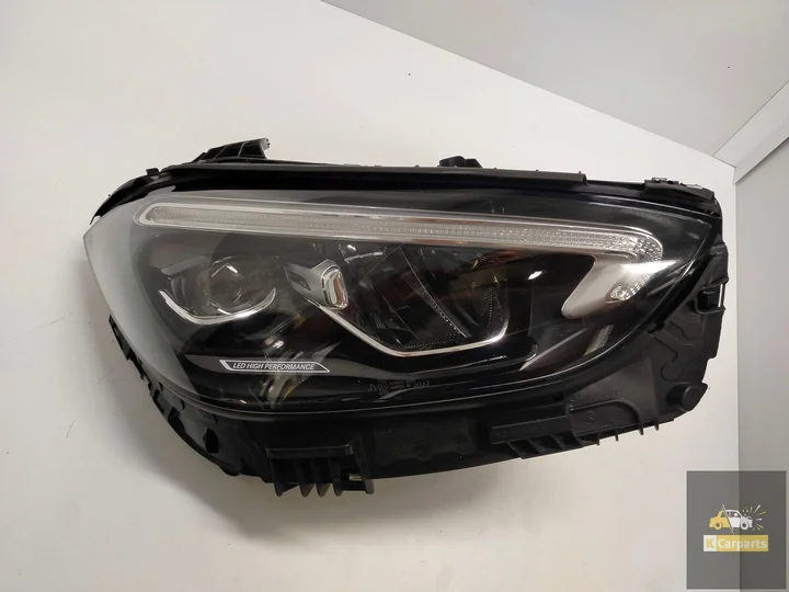 mercedes-cklasse-w206-full-led-high-performance-rechterlamp — foto 5