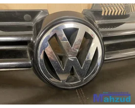 vw-golf-5-grille-logo-20032009 — foto 2