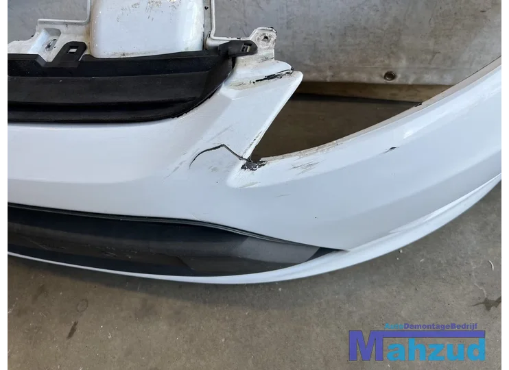 ford-fiesta-6-wit-voorbumper-20082017