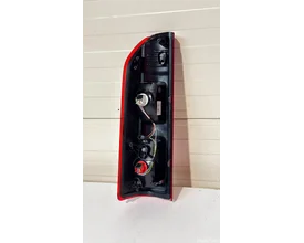 opel-vivaro-b-rechter-achterlicht-rechts-265504656r — foto 2