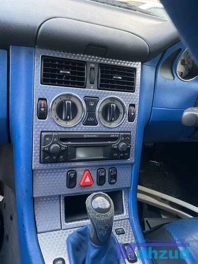 mercedes-slk-r170-blauw-middenconsole-radio-kachelpaneel-9604 — foto 6