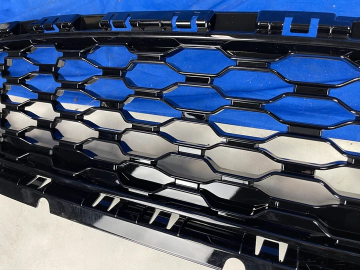 ford-fiesta-mk8-grille-zwart-glans-gril-rooster-voorbumper-bumper — foto 3
