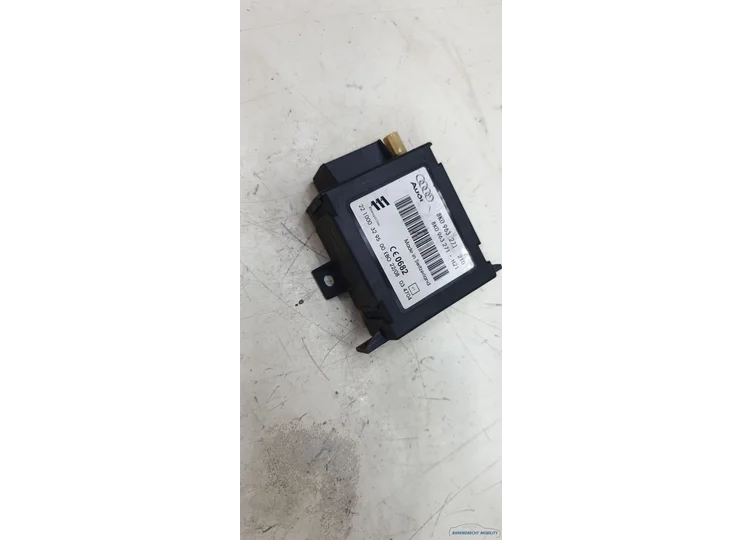 Module de commande de chauffage de stationnement Audi A4 8K A5 8T 2007 2008 2009 2010 2011 2012 2013 2014 2015 2016 2017 8K0963271 d'occasion en bon état BARENDRECHT MOBILITY SERVICE